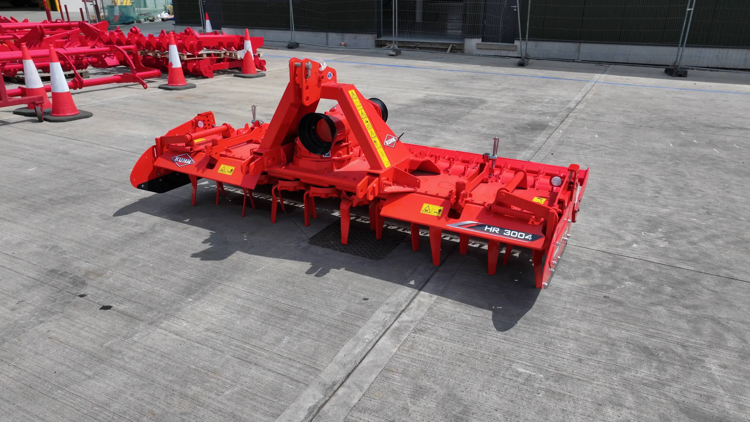 USED KUHN HR3004D - Banner